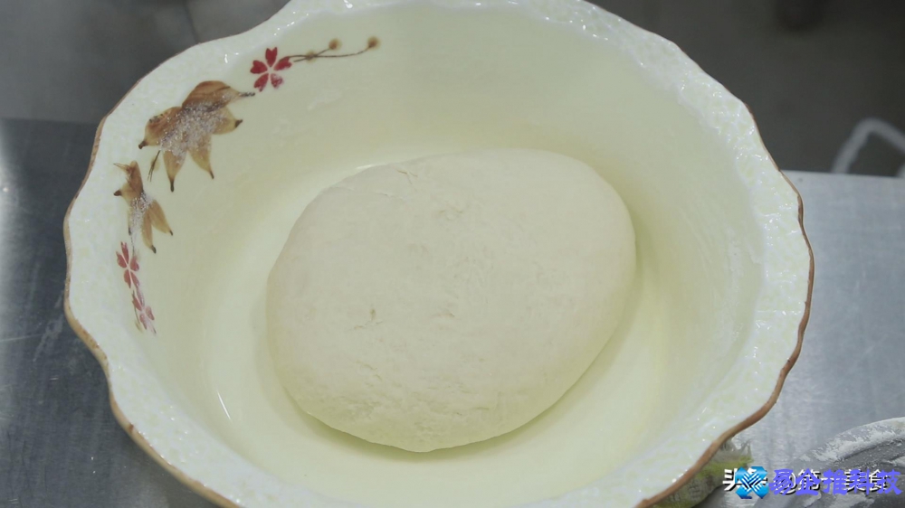 怎么用烤箱做面包？烤箱做面包的方法和步骤