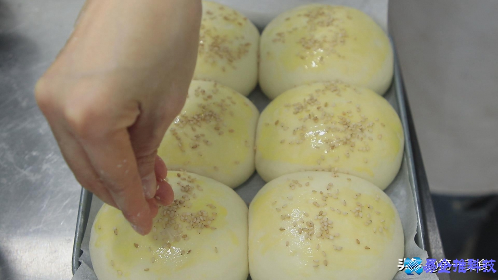 怎么用烤箱做面包？烤箱做面包的方法和步骤