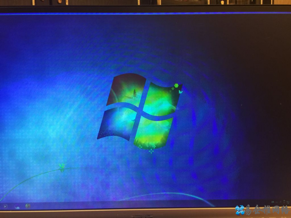 显示器变色是什么原因，电脑显示器变色原因及处理方法