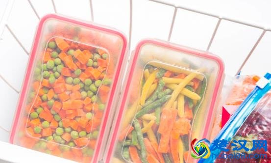 清洁食品保鲜盒顽固污渍的小妙招 让你的保鲜盒干干净净