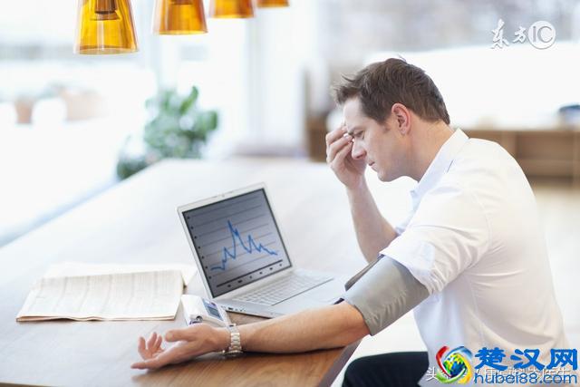 得了高血压，什么时候吃降压药比较好呢？餐前还是餐后？看完你就懂了！