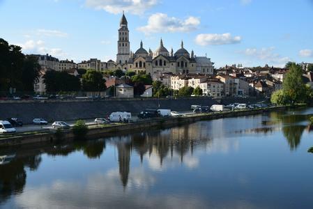 小编带你看世界——法国旅游攻略！