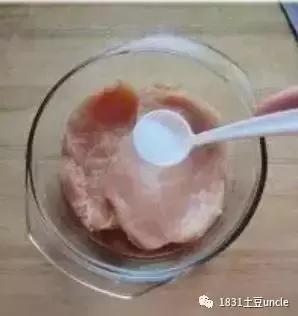 最新炸鸡排的做法，开鸡排店必备的技巧！