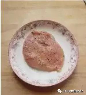 最新炸鸡排的做法，开鸡排店必备的技巧！