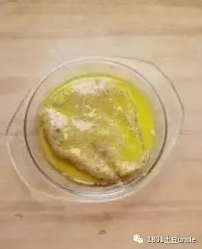 最新炸鸡排的做法，开鸡排店必备的技巧！