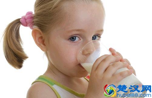 小孩换牙门牙间有缝怎么办 小孩换门牙长歪了怎么办