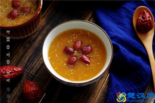 月经量少？别大意！多吃这2种“红色食物”，排除子宫垃圾