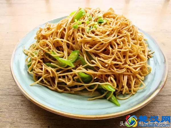 炒面怎么做好吃 面的最简单制作方法！