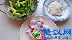 培根海鲜锅的做法,培根海鲜锅的家常做法