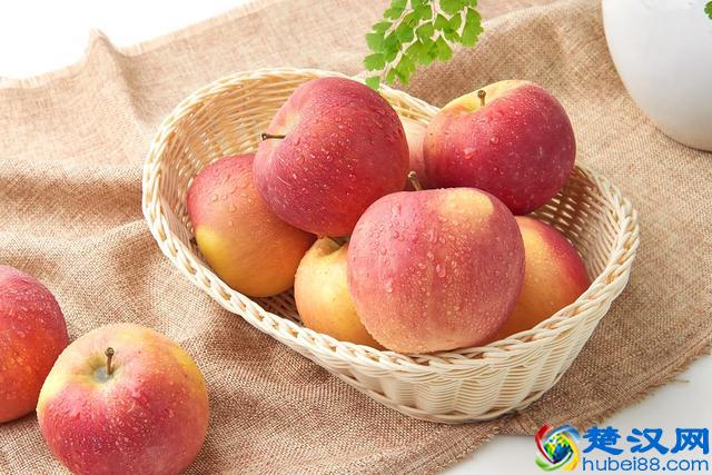 脸上容易长痘痘，想要通过饮食调理？5种蔬果能帮你忙