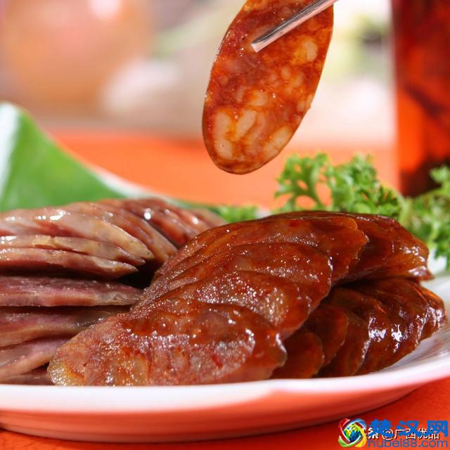 想吃香肠自己做，老师傅亲传配方，鲜香入味，好吃的不得了！