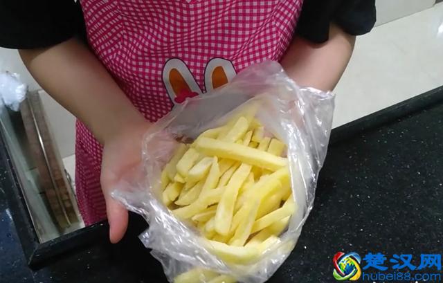 自制肯德基薯条，又香又脆，好吃到停不下来！