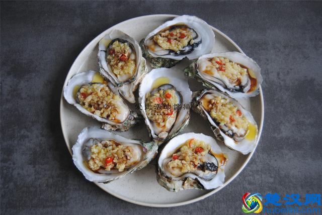 最简单的生蚝做法，脆嫩多汁，超鲜美，网友：一次我能吃3打！
