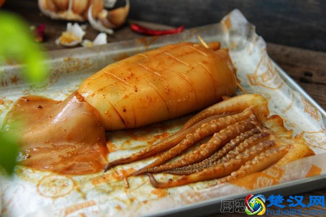 鱿鱼哪些部位能吃,哪些不能吃,怎样正确的处理一只鱿鱼