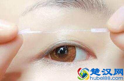 不做手术也能眼睛变大!坚持这3个小动作就好!