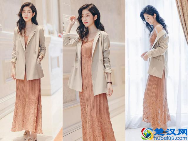 适合18到30岁女生穿的小西装，搭配各种裙子，这样搭美得不得了！