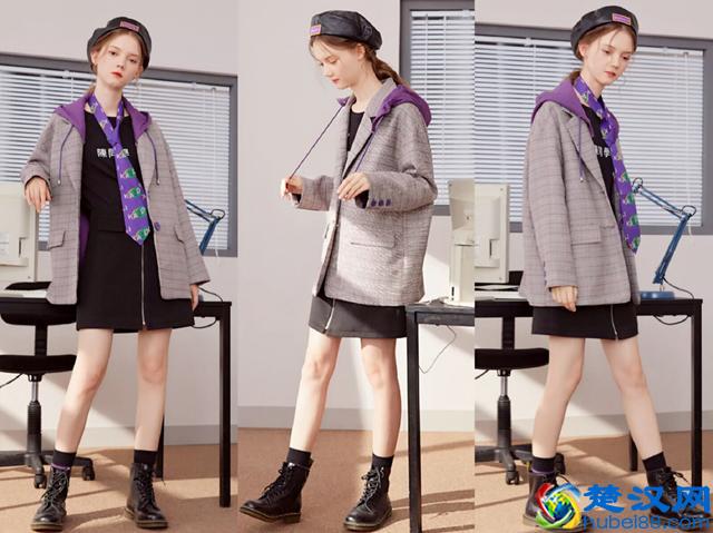 适合18到30岁女生穿的小西装，搭配各种裙子，这样搭美得不得了！