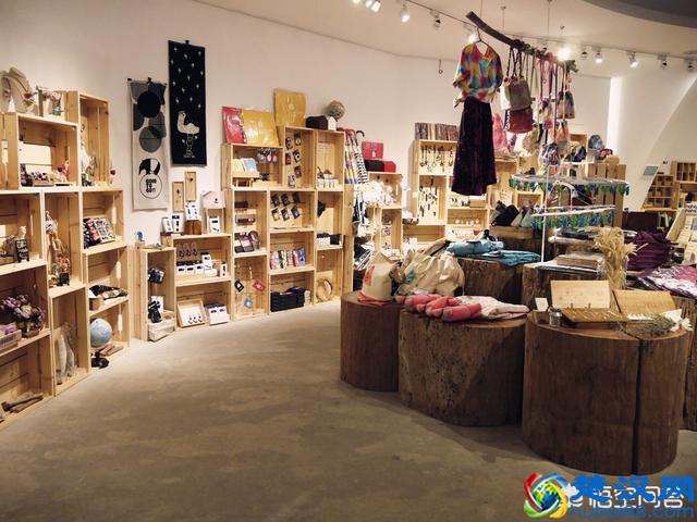 投资10万元以下，一个人能打理的，开什么店适合？