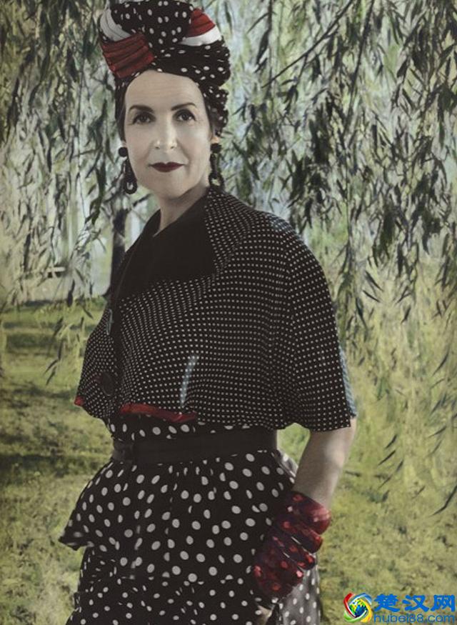 这位69岁老奶奶厉害了！衣品优雅精致，穿起中国风比国人更有范！