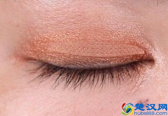 如何把小眼睛变大，这样方法你可能不知道