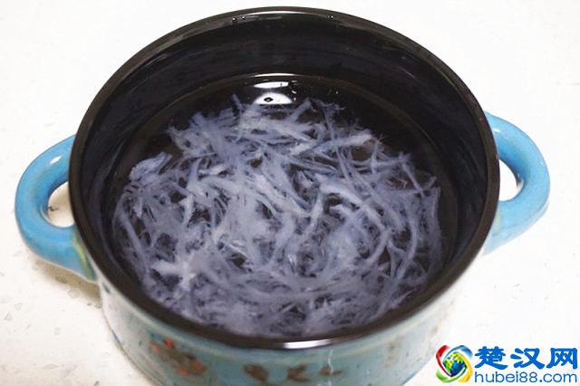养颜滋补佳品燕窝，怎么做零失败？一次炖煮成功，掌握这六条技巧