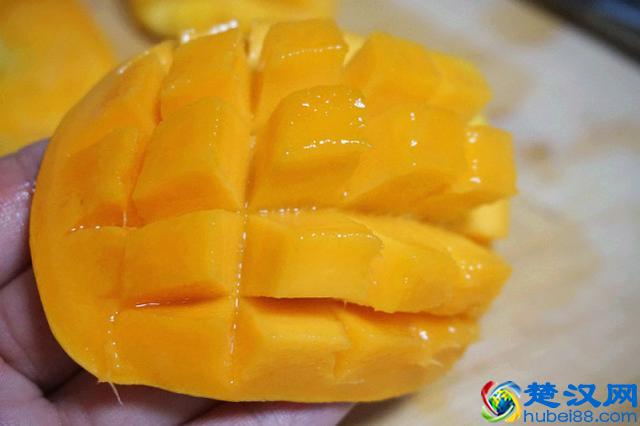 养颜滋补佳品燕窝，怎么做零失败？一次炖煮成功，掌握这六条技巧