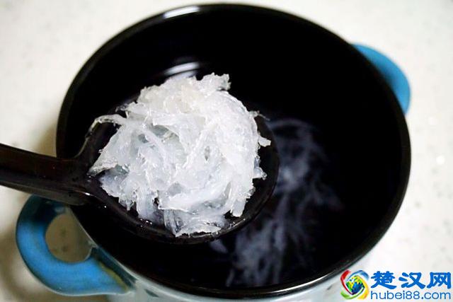 养颜滋补佳品燕窝，怎么做零失败？一次炖煮成功，掌握这六条技巧