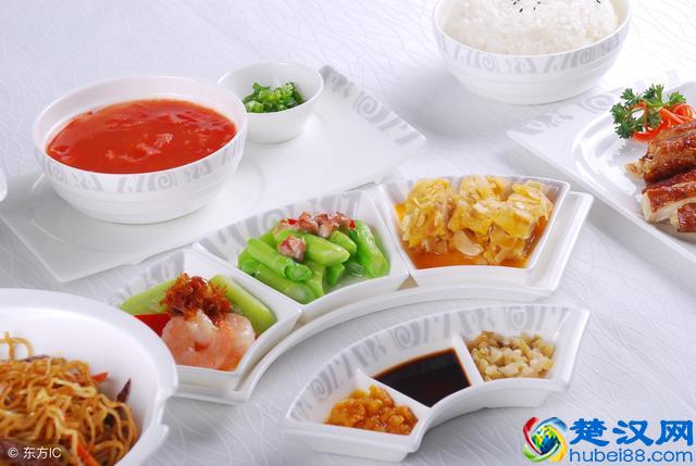 经常掉头发，可能是得了这6种疾病，做好3件事才能预防