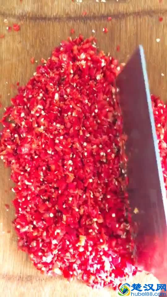 自制剁椒酱，方法简单特别好吃，学会绝不会再去外头买