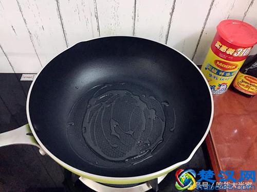 黄金炒饭怎么做才是金黄色的？米饭这样做，看看剩饭的终极逆袭！