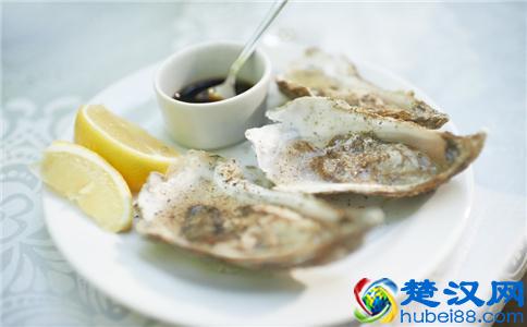 男人胆固醇高不能吃这六类食物