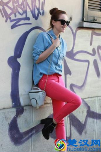 蓝色配什么颜色好看？搭配这些颜色才是蓝色的打开方式