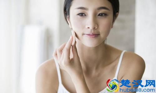 新手化妆，需要必备的化妆品有哪些？