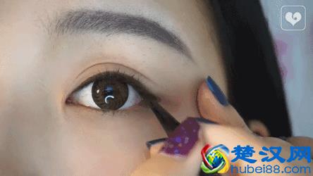 新手化妆，需要必备的化妆品有哪些？