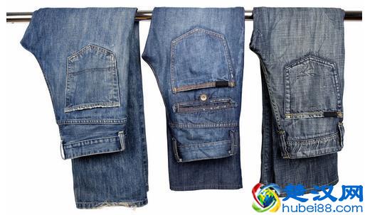 牛仔裤怎么洗才能不掉色？