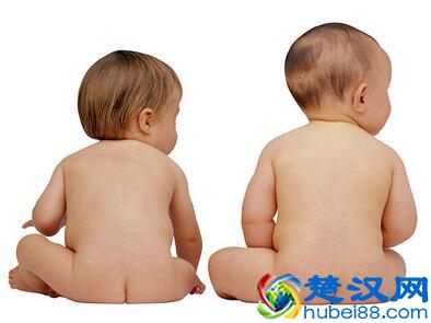 宝宝起痱子好难受？4步骤让宝宝和痱子说再见！