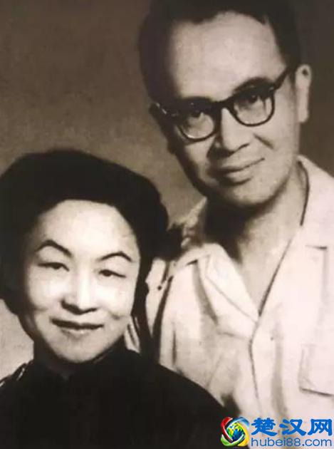 再读《围城》，追忆钱钟书与杨绛那至死不渝的爱情