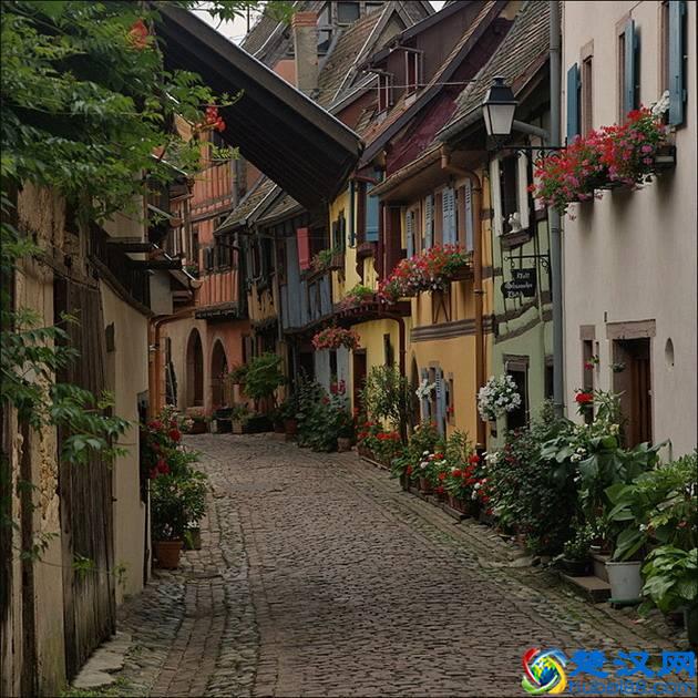 人活一世，得过且过还有什么意思；一句话，做人不能怂就是干