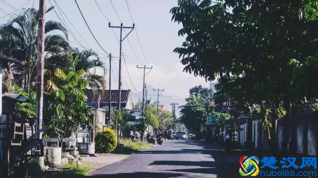 Summer-“巴厘”在印尼语的意思是“再回来”