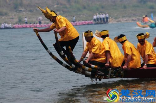 西双版纳的泼水节是什么时候？会举行几天？