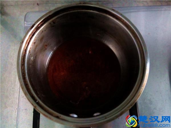 腊月二十三“吃麻糖，祭灶神”，咬1口香脆诱人，护发又补脑