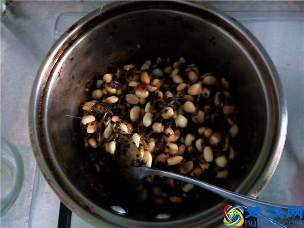 腊月二十三“吃麻糖，祭灶神”，咬1口香脆诱人，护发又补脑