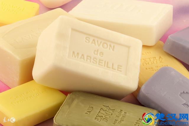 每天看电视剧，你知道为什么电视连续剧又被称为“肥皂剧”吗？