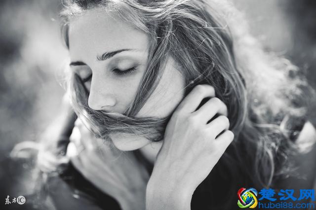 每天看电视剧，你知道为什么电视连续剧又被称为“肥皂剧”吗？