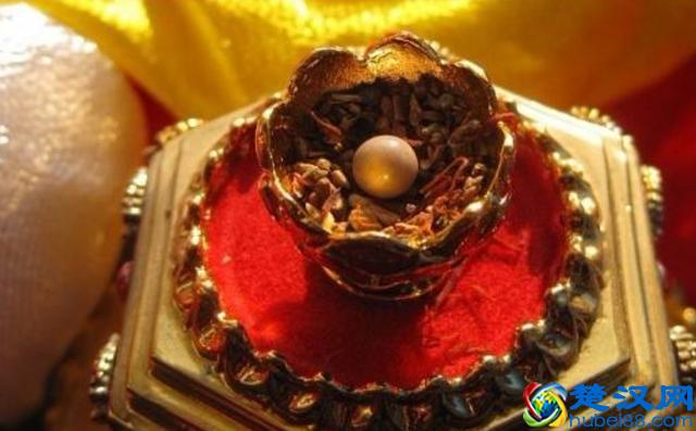 自古以来舍利子贵如钻石，舍利子到底是如何形成的，为何如此珍贵