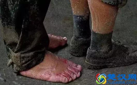 中国军人为什么令人肃然起敬！看完这几张图，你就全明白了……