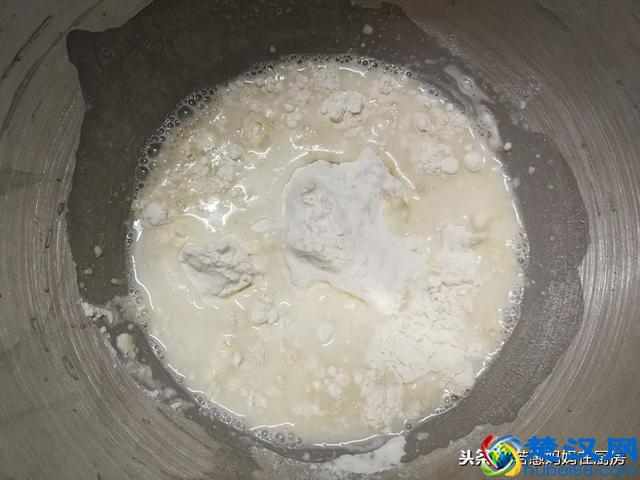 做馅儿饼我这样和面，松软好消化，凉了也不硬，做法还特别简单