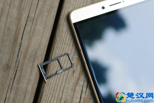 手机进水了没那么麻烦 只要3步就解决！