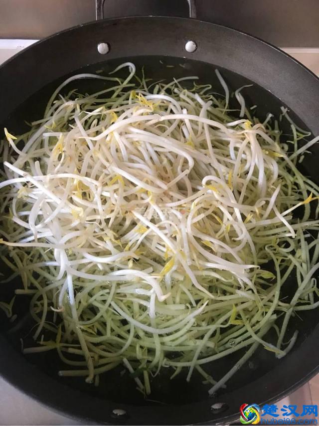 炸酱面怎么做好吃？炸酱面的家常做法，这么多款，你喜欢哪一种