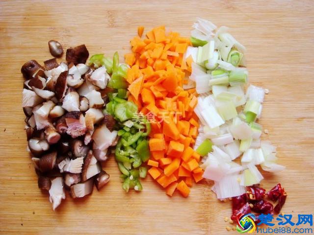 炸酱面怎么做好吃？炸酱面的家常做法，这么多款，你喜欢哪一种